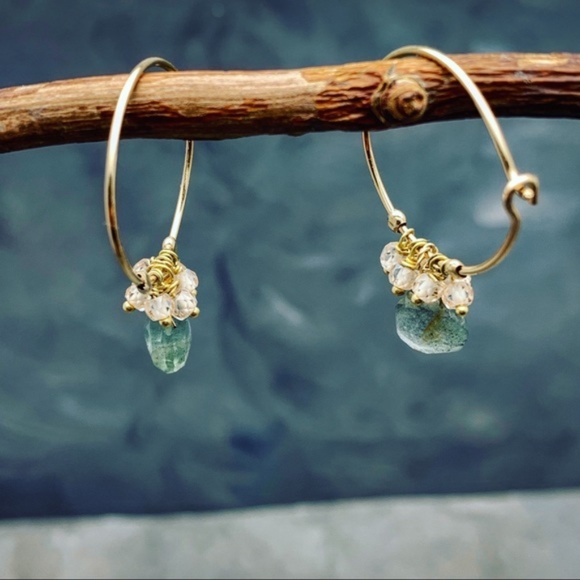 Matana Handmade Moss Aquamarine hoop earrings - Picture 3 of 4